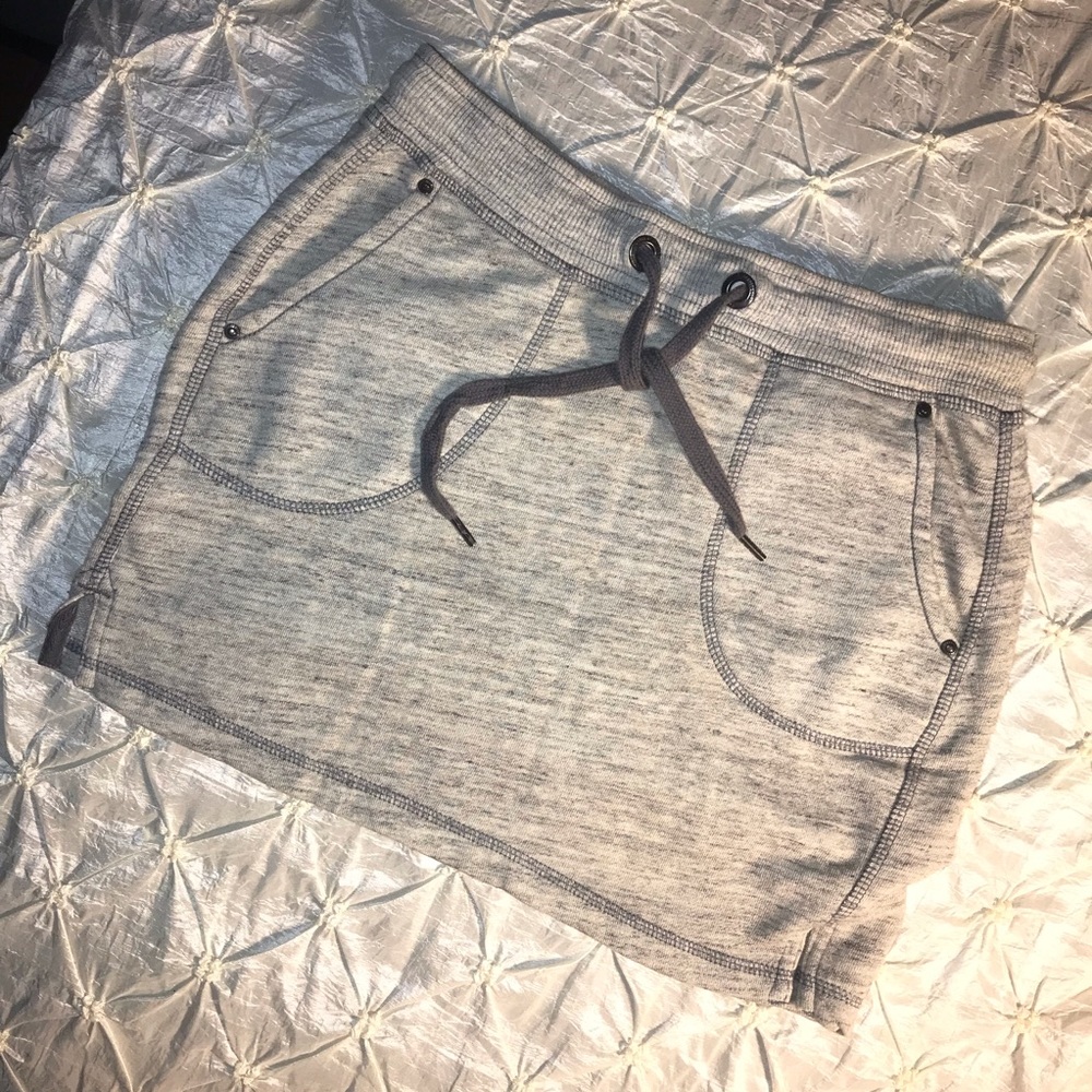 H&M LOGG label of graded goods - sweat mini skirt